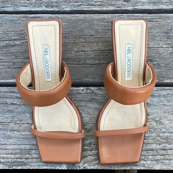 Neil J. Rodgers Chriselle Wedge Cognac Leather Square Toe Geo Mod Heel Sandals - Picture 2 of 10